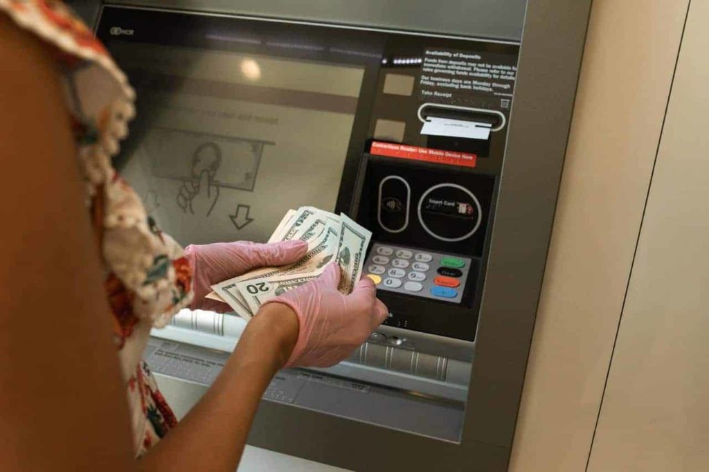 How Can You Find Surcharge-Free ATMs?